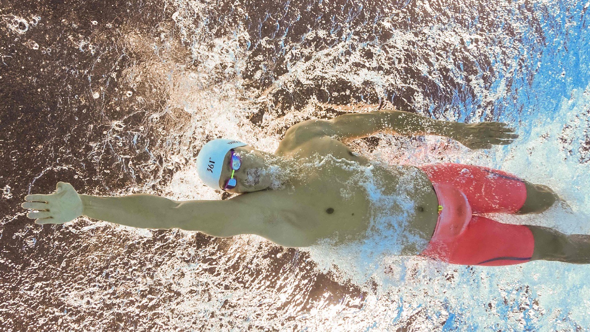 斯诺克大师赛决赛精彩绝伦，选手技艺堪称经典，斯诺克大师赛2021决赛第一阶段